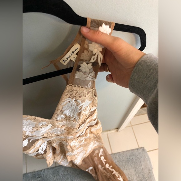 For love and lemons maxi dress - Picture 4 of 9